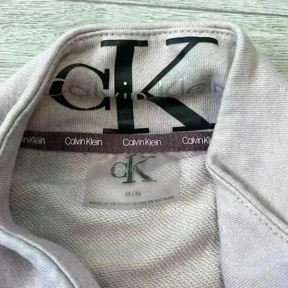 Calvin Klein Pink Cropped Pullover Sweatshirt Size M - Picture 5 of 8